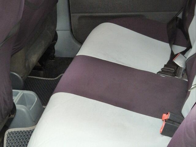 Шкода Фабия 2003 в Тячеве на Automoto.ua Серый Шкода Фабия, объемом двигателя 1.2 л и пробегом 340 тыс. км за 2800 $, фото 8 на Automoto.ua