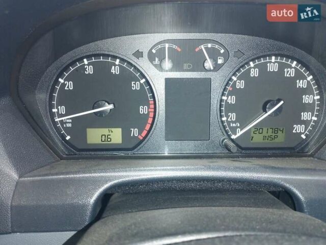 Сірий Шкода Фабія, об'ємом двигуна 1.39 л та пробігом 202 тис. км за 3800 $, фото 7 на Automoto.ua