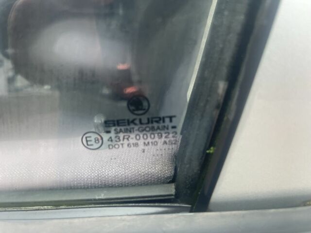 Сірий Шкода Фабія, об'ємом двигуна 1.4 л та пробігом 255 тис. км за 3200 $, фото 7 на Automoto.ua