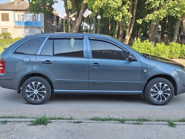 Сірий Шкода Фабія, об'ємом двигуна 1.2 л та пробігом 203 тис. км за 4200 $, фото 2 на Automoto.ua