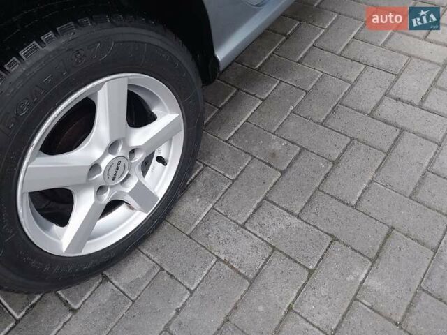 Сірий Шкода Фабія, об'ємом двигуна 1.39 л та пробігом 277 тис. км за 4400 $, фото 23 на Automoto.ua