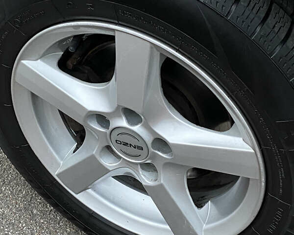 Серый Шкода Фабия, объемом двигателя 1.39 л и пробегом 276 тыс. км за 3999 $, фото 13 на Automoto.ua