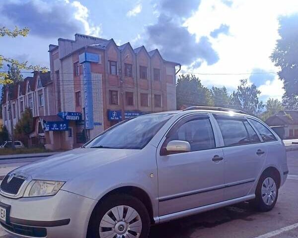Серый Шкода Фабия, объемом двигателя 1.4 л и пробегом 250 тыс. км за 3900 $, фото 7 на Automoto.ua
