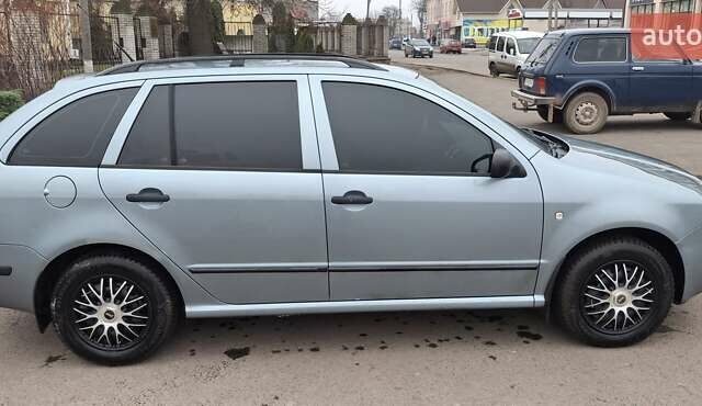 Сірий Шкода Фабія, об'ємом двигуна 1.2 л та пробігом 231 тис. км за 4100 $, фото 4 на Automoto.ua