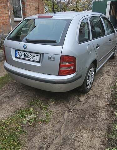 Сірий Шкода Фабія, об'ємом двигуна 1.6 л та пробігом 247 тис. км за 5200 $, фото 2 на Automoto.ua