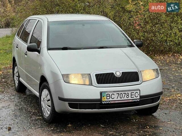 Шкода Фабия 2003 в Львове на Automoto.ua Серый Шкода Фабия, объемом двигателя 1.39 л и пробегом 167 тыс. км за 3150 $, фото 4 на Automoto.ua