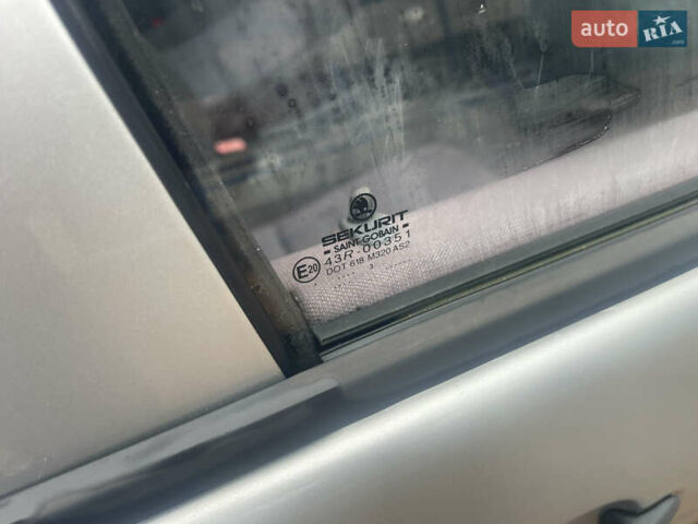 Сірий Шкода Фабія, об'ємом двигуна 1.4 л та пробігом 255 тис. км за 3200 $, фото 24 на Automoto.ua