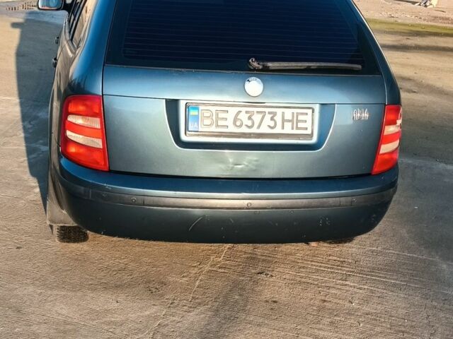 Серый Шкода Фабия, объемом двигателя 0 л и пробегом 285 тыс. км за 3300 $, фото 1 на Automoto.ua