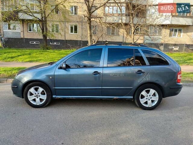 Сірий Шкода Фабія, об'ємом двигуна 1.39 л та пробігом 204 тис. км за 3500 $, фото 7 на Automoto.ua