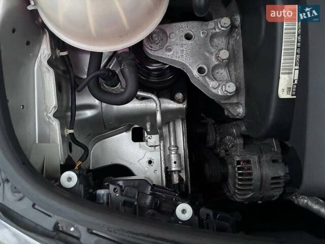 Серый Шкода Фабия, объемом двигателя 1.39 л и пробегом 256 тыс. км за 4200 $, фото 12 на Automoto.ua