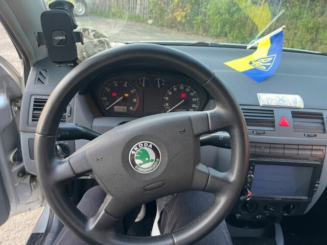 Сірий Шкода Фабія, об'ємом двигуна 1.2 л та пробігом 225 тис. км за 3500 $, фото 4 на Automoto.ua