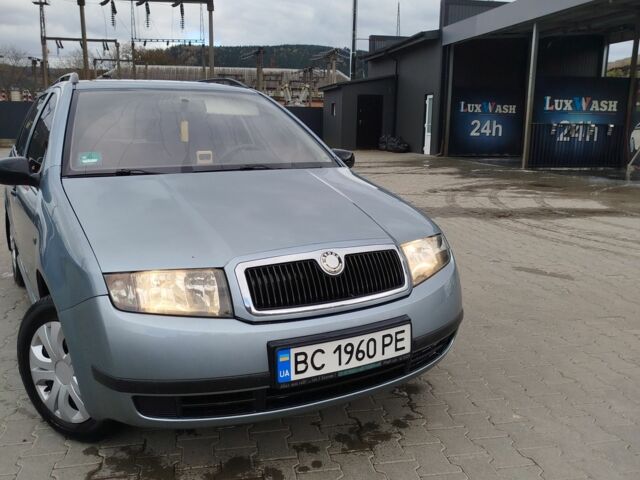 Серый Шкода Фабия, объемом двигателя 1.4 л и пробегом 196 тыс. км за 4200 $, фото 1 на Automoto.ua
