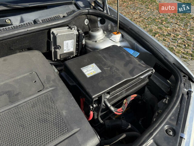 Шкода Фабия 2004 в Харькове на Automoto.ua Серый Шкода Фабия, объемом двигателя 1.39 л и пробегом 180 тыс. км за 4250 $, фото 19 на Automoto.ua