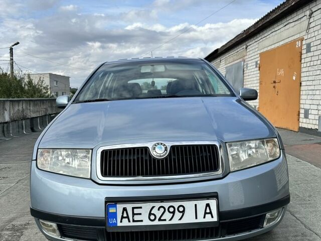 Сірий Шкода Фабія, об'ємом двигуна 1.4 л та пробігом 300 тис. км за 5150 $, фото 3 на Automoto.ua