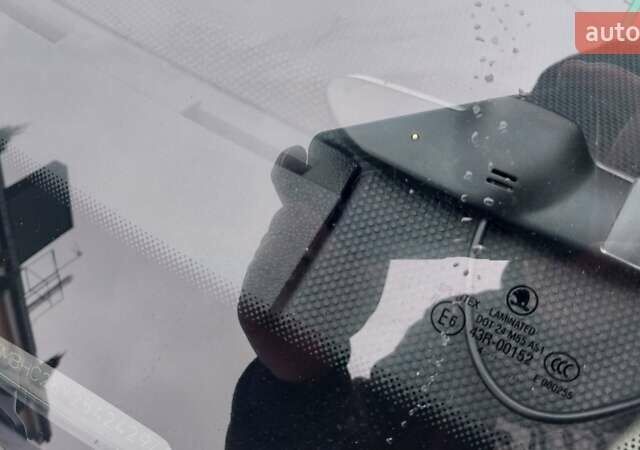 Сірий Шкода Фабія, об'ємом двигуна 1.39 л та пробігом 163 тис. км за 5750 $, фото 12 на Automoto.ua