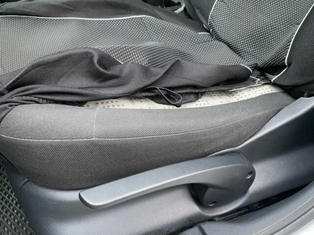 Серый Шкода Фабия, объемом двигателя 1.4 л и пробегом 243 тыс. км за 4600 $, фото 14 на Automoto.ua