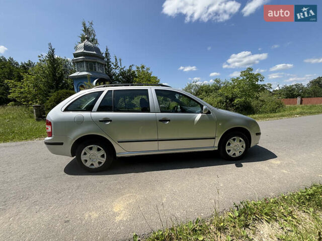 Серый Шкода Фабия, объемом двигателя 1.39 л и пробегом 240 тыс. км за 4899 $, фото 5 на Automoto.ua