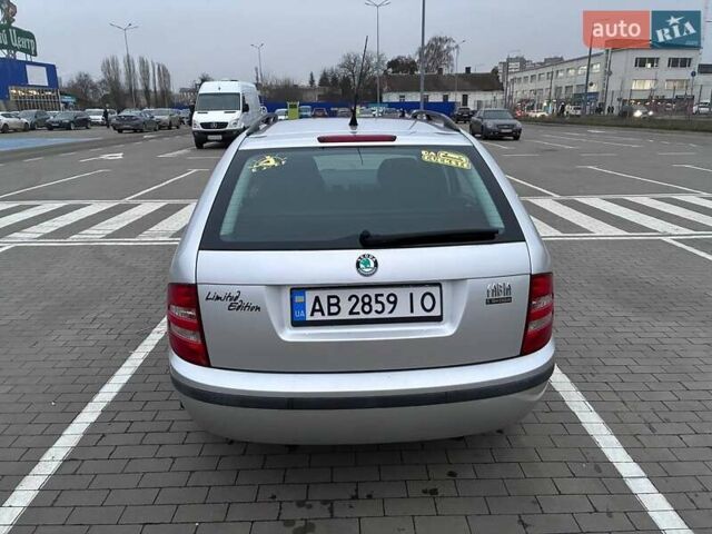 Серый Шкода Фабия, объемом двигателя 1.39 л и пробегом 256 тыс. км за 4200 $, фото 38 на Automoto.ua