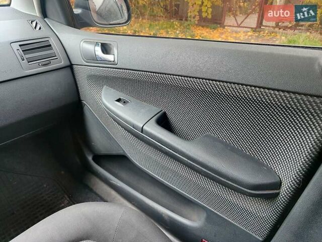 Сірий Шкода Фабія, об'ємом двигуна 1.39 л та пробігом 204 тис. км за 3500 $, фото 11 на Automoto.ua