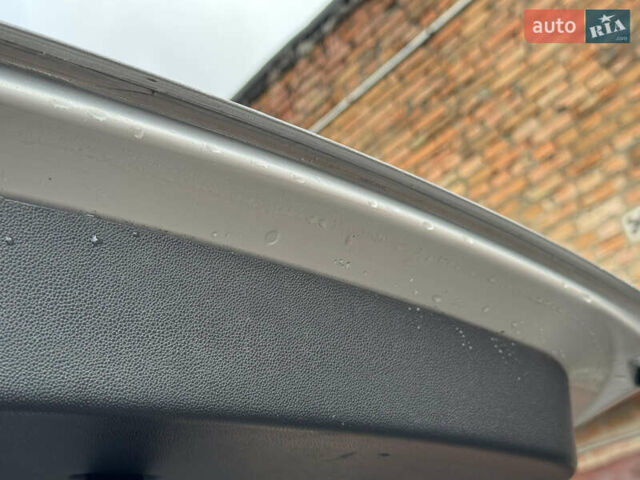 Серый Шкода Фабия, объемом двигателя 1.39 л и пробегом 208 тыс. км за 3999 $, фото 16 на Automoto.ua