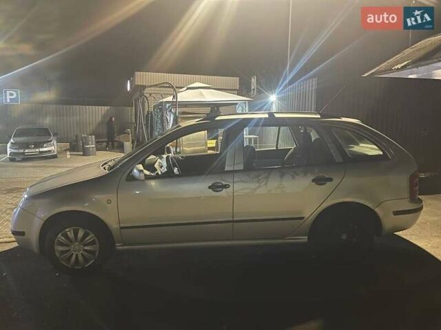 Сірий Шкода Фабія, об'ємом двигуна 1.4 л та пробігом 259 тис. км за 3650 $, фото 1 на Automoto.ua