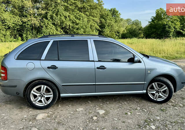 Сірий Шкода Фабія, об'ємом двигуна 1.39 л та пробігом 247 тис. км за 4800 $, фото 3 на Automoto.ua