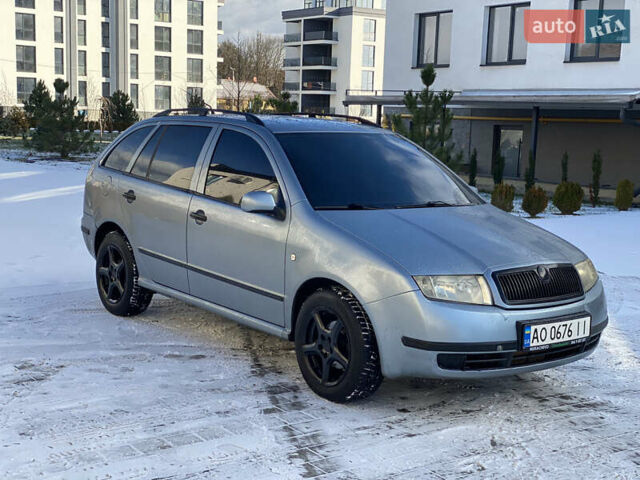 Сірий Шкода Фабія, об'ємом двигуна 1.39 л та пробігом 200 тис. км за 2999 $, фото 3 на Automoto.ua