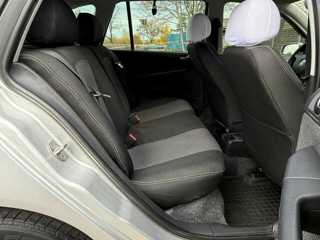 Шкода Фабія 2004 у Дніпро (Дніпропетровську) на Automoto.ua Сірий Шкода Фабія, об'ємом двигуна 1.4 л та пробігом 192 тис. км за 4200 $, фото 22 на Automoto.ua