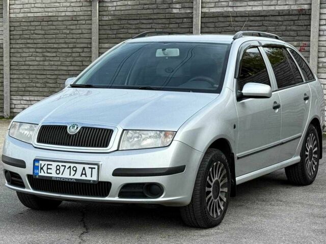 Шкода Фабія 2004 у Дніпро (Дніпропетровську) на Automoto.ua Сірий Шкода Фабія, об'ємом двигуна 1.4 л та пробігом 192 тис. км за 4200 $, фото 1 на Automoto.ua