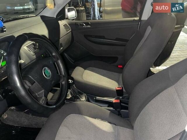 Сірий Шкода Фабія, об'ємом двигуна 1.4 л та пробігом 259 тис. км за 3650 $, фото 4 на Automoto.ua