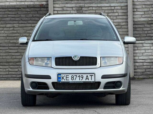 Шкода Фабія 2004 у Дніпро (Дніпропетровську) на Automoto.ua Сірий Шкода Фабія, об'ємом двигуна 1.4 л та пробігом 192 тис. км за 4200 $, фото 2 на Automoto.ua