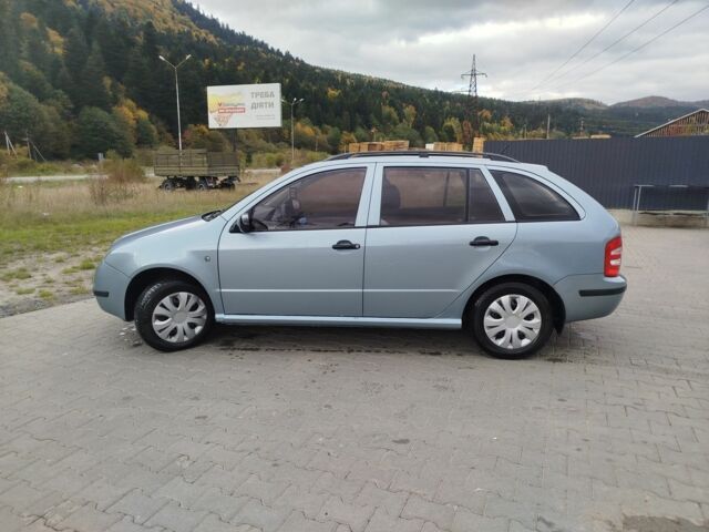 Серый Шкода Фабия, объемом двигателя 1.4 л и пробегом 196 тыс. км за 4200 $, фото 4 на Automoto.ua