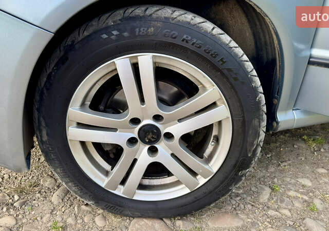Сірий Шкода Фабія, об'ємом двигуна 1.39 л та пробігом 247 тис. км за 4800 $, фото 25 на Automoto.ua