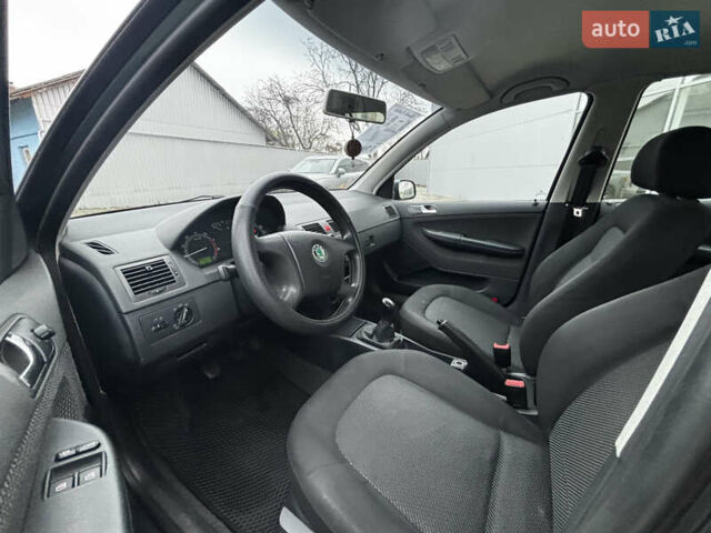 Серый Шкода Фабия, объемом двигателя 1.4 л и пробегом 322 тыс. км за 3700 $, фото 16 на Automoto.ua