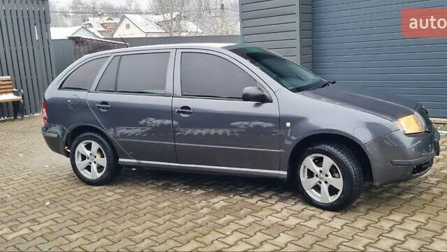 Серый Шкода Фабия, объемом двигателя 1.9 л и пробегом 350 тыс. км за 3150 $, фото 9 на Automoto.ua