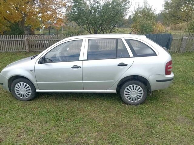 Сірий Шкода Фабія, об'ємом двигуна 1.4 л та пробігом 364 тис. км за 2650 $, фото 2 на Automoto.ua