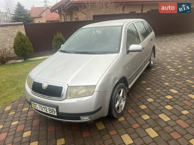 Сірий Шкода Фабія, об'ємом двигуна 1.2 л та пробігом 250 тис. км за 2450 $, фото 3 на Automoto.ua