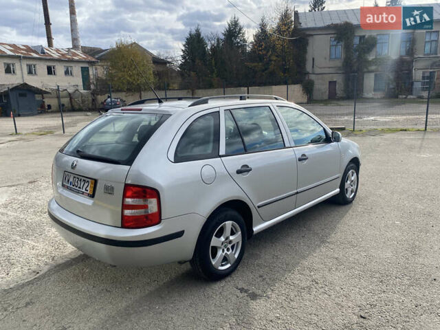 Шкода Фабия 2004 в Ивано-Франковске на Automoto.ua Серый Шкода Фабия, объемом двигателя 1.4 л и пробегом 149 тыс. км за 3900 $, фото 2 на Automoto.ua