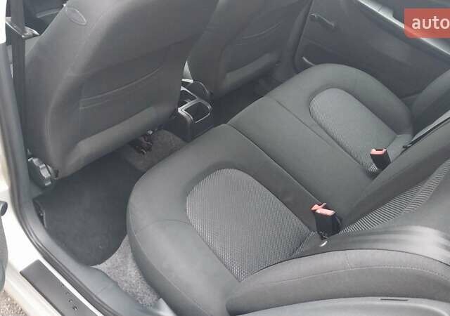 Сірий Шкода Фабія, об'ємом двигуна 1.39 л та пробігом 163 тис. км за 5750 $, фото 1 на Automoto.ua