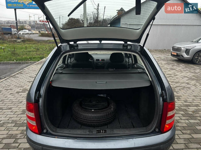 Серый Шкода Фабия, объемом двигателя 1.4 л и пробегом 322 тыс. км за 3700 $, фото 21 на Automoto.ua