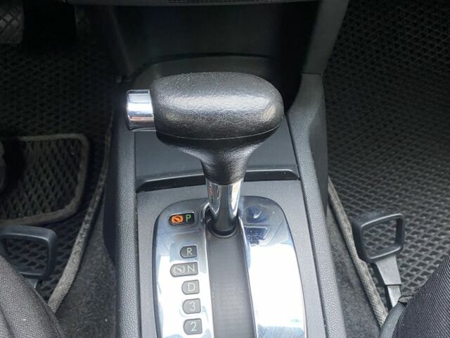 Серый Шкода Фабия, объемом двигателя 1.4 л и пробегом 243 тыс. км за 4600 $, фото 16 на Automoto.ua