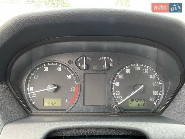 Сірий Шкода Фабія, об'ємом двигуна 1.39 л та пробігом 185 тис. км за 4200 $, фото 26 на Automoto.ua