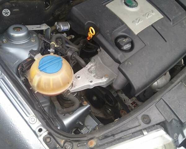 Серый Шкода Фабия, объемом двигателя 1.2 л и пробегом 263 тыс. км за 2550 $, фото 10 на Automoto.ua