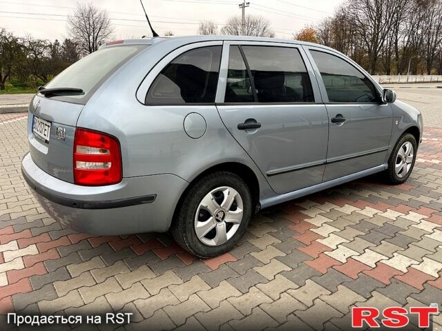 Сірий Шкода Фабія, об'ємом двигуна 1.4 л та пробігом 250 тис. км за 3200 $, фото 6 на Automoto.ua