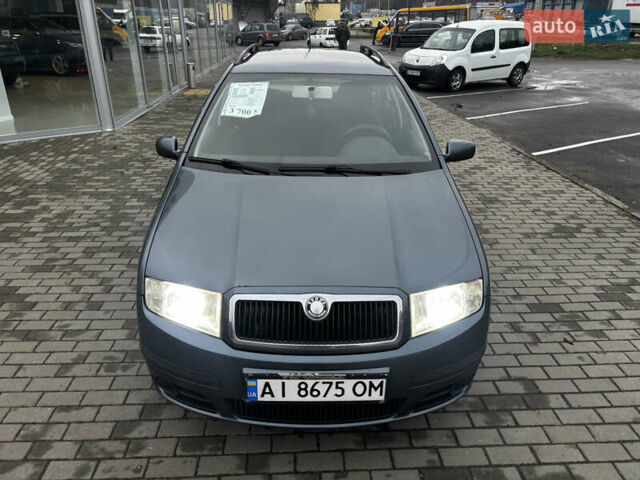 Серый Шкода Фабия, объемом двигателя 1.4 л и пробегом 322 тыс. км за 3700 $, фото 14 на Automoto.ua