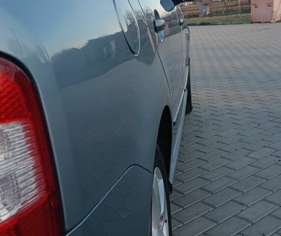 Сірий Шкода Фабія, об'ємом двигуна 1.4 л та пробігом 175 тис. км за 4300 $, фото 19 на Automoto.ua