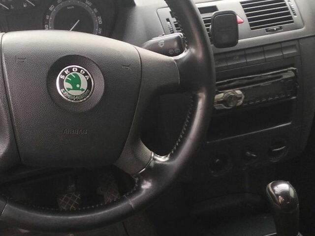 Сірий Шкода Фабія, об'ємом двигуна 1.9 л та пробігом 440 тис. км за 3937 $, фото 4 на Automoto.ua