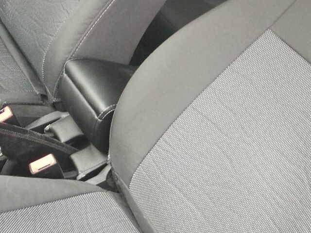 Сірий Шкода Фабія, об'ємом двигуна 1.9 л та пробігом 440 тис. км за 3937 $, фото 3 на Automoto.ua