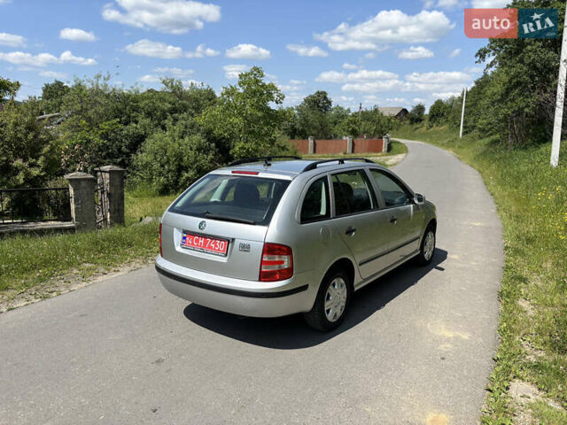 Серый Шкода Фабия, объемом двигателя 1.39 л и пробегом 240 тыс. км за 4899 $, фото 7 на Automoto.ua