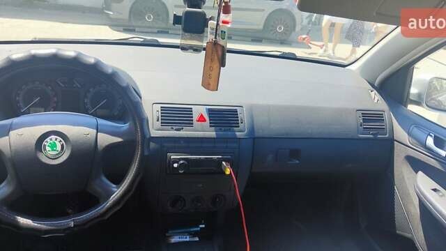 Сірий Шкода Фабія, об'ємом двигуна 1.9 л та пробігом 300 тис. км за 3000 $, фото 1 на Automoto.ua